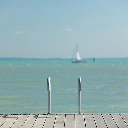 Blue4 Apartment Balatonfůzfő Εξωτερικό φωτογραφία