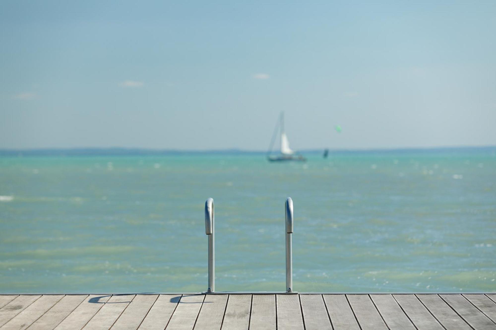 Blue4 Apartment Balatonfůzfő Εξωτερικό φωτογραφία