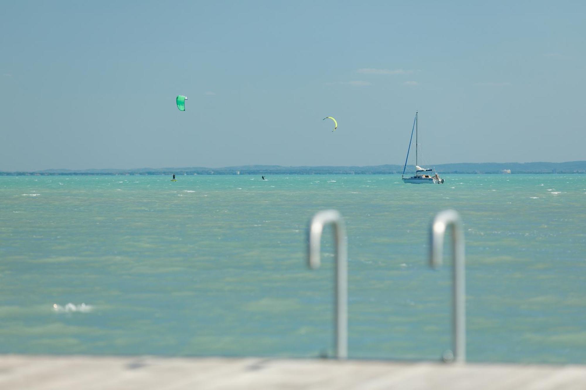 Blue4 Apartment Balatonfůzfő Εξωτερικό φωτογραφία
