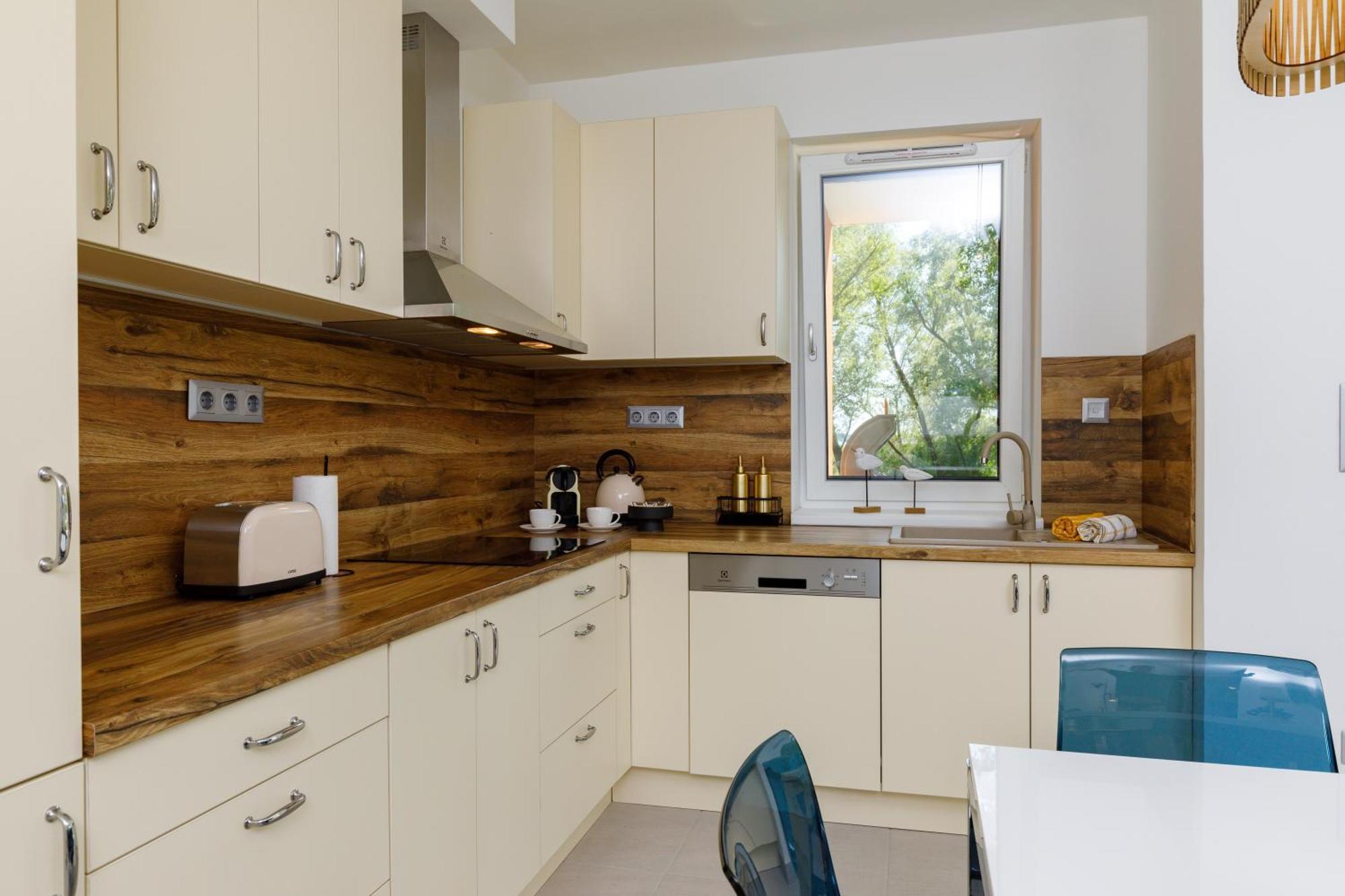 Blue4 Apartment Balatonfůzfő Εξωτερικό φωτογραφία