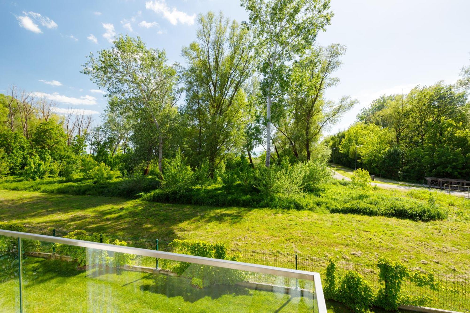 Blue4 Apartment Balatonfůzfő Εξωτερικό φωτογραφία